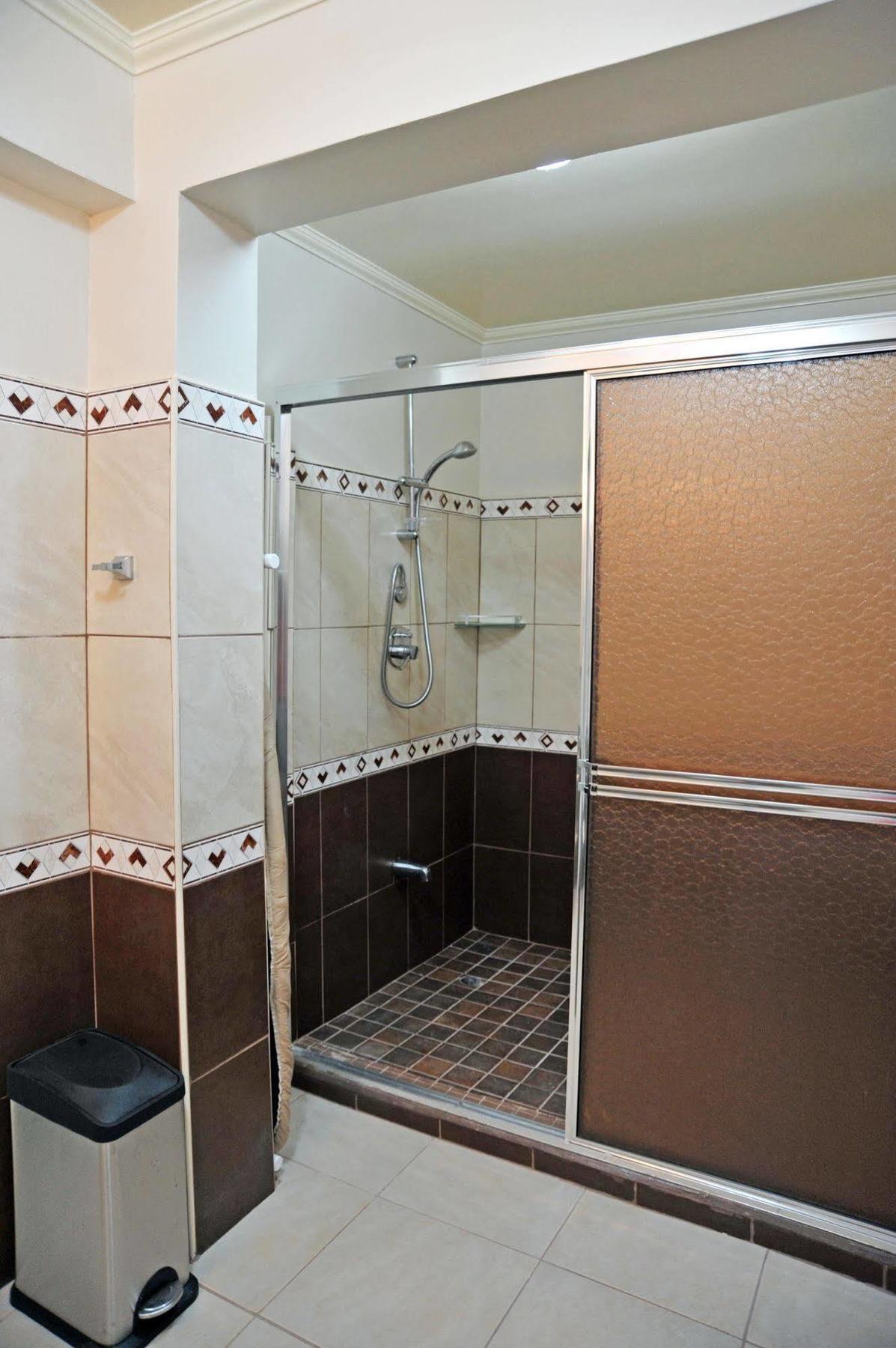 Culture Crossroads Inn Port of Spain Екстер'єр фото