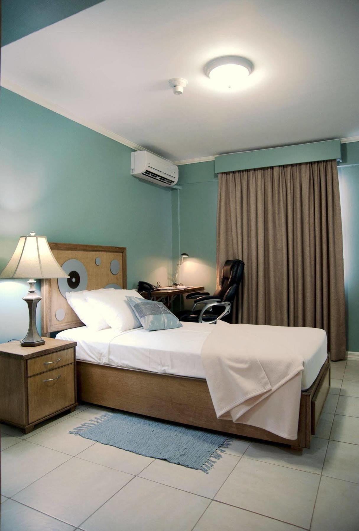 Culture Crossroads Inn Port of Spain Екстер'єр фото